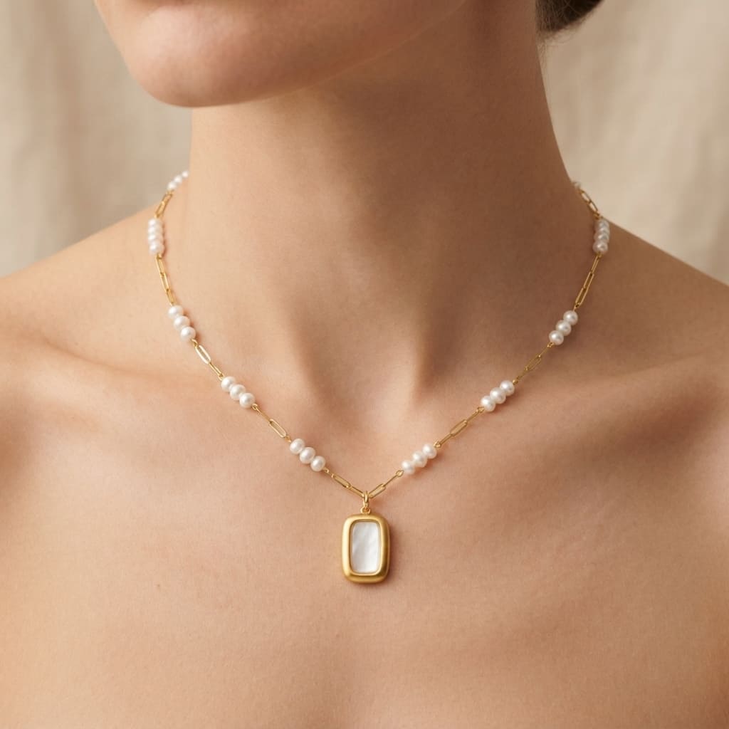 Rectangular Pearl Pendant Necklace