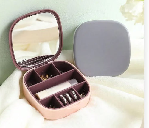 Mini Jewelry Organizer